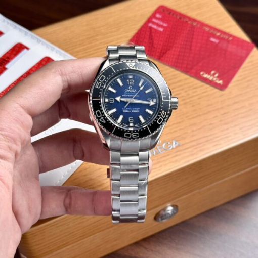 Custom Omega Seamaster Diver 300M Co-Axial Master Blue Dial - Swiss Omega32 - Image 2