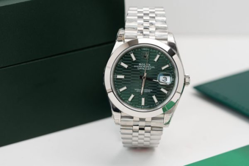 Custom Rolex DateJust Smooth Bezel with Green Fluted Dial - Swiss 60 - Image 4