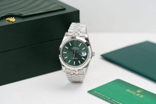 Custom Rolex DateJust Smooth Bezel with Green Fluted Dial - Swiss 60 - Image 5