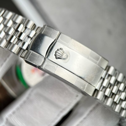 Custom Rolex DateJust 126334 - Swiss 77 - Image 8