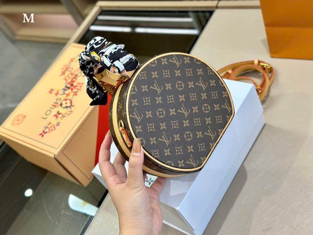 Custom Louis Vuitton Petite Boite Chapeau - Image 9