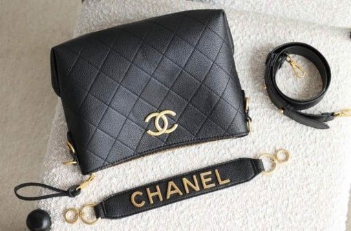 Custom Chanel Hobo - Image 5