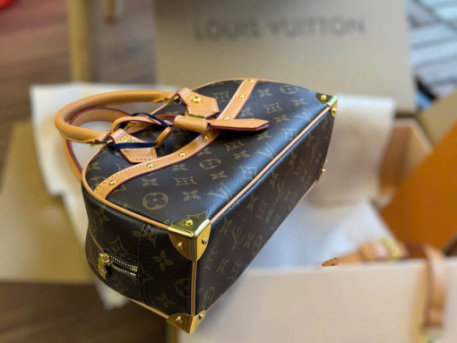 Custom Louis Vuitton East West - Image 7