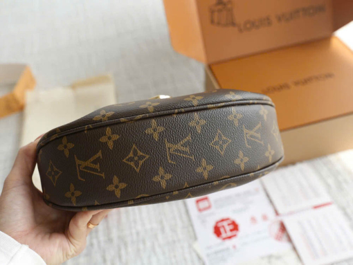 Custom Louis Vuitton Vibe Bag - Image 7