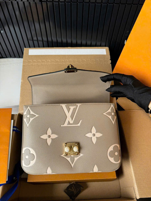 Custom Louis Vuitton Pochette Metis - Image 5