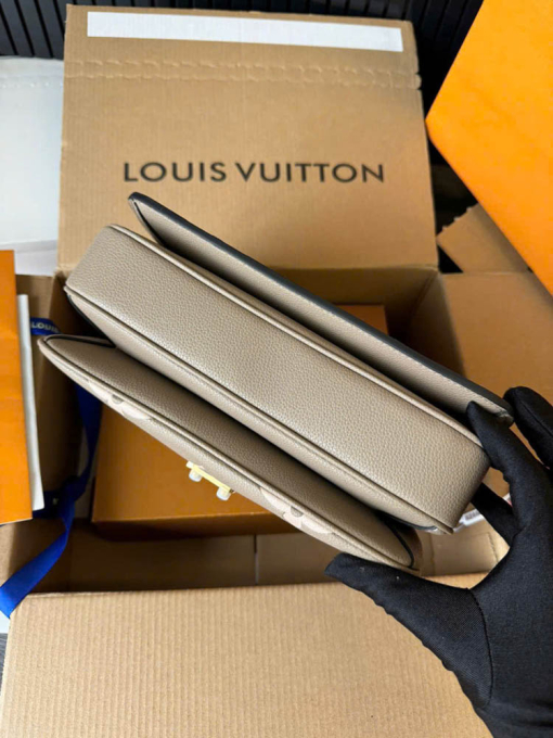 Custom Louis Vuitton Pochette Metis - Image 9