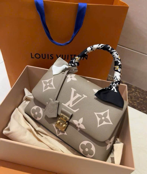 Custom Louis Vuitton Madeleine - Image 3