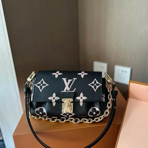 Custom Louis Vuitton Favorite