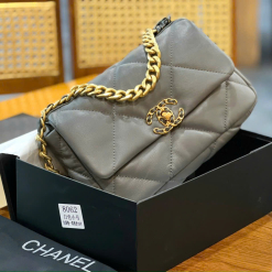 Custom Chanel C19