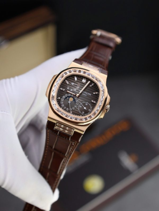 Custom Patek Philippe Nautilus 5724R Rose Gold Diamond Bezel - Swiss Patek2 - Image 3