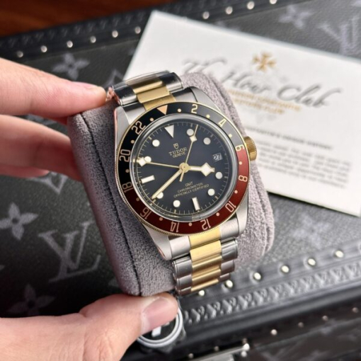 Custom Tudor Black Bay GMT 79833 GMT- Swiss Tudor5