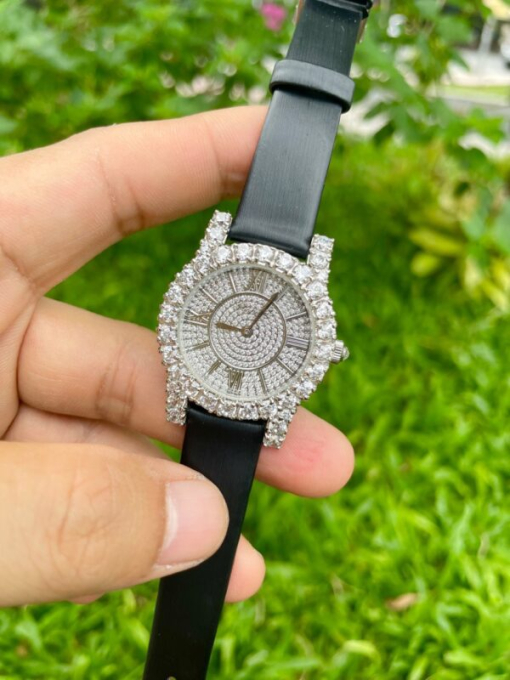 Custom Lady Chopard L’Heure Du Diamant Round - Asian Lady Watch 15 - Image 2