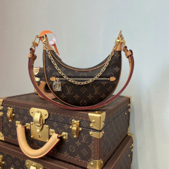 Custom Louis Vuitton Loop Supper