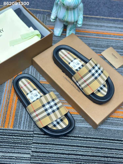 Custom Unisex Burberry Men/Women Slides - Image 3