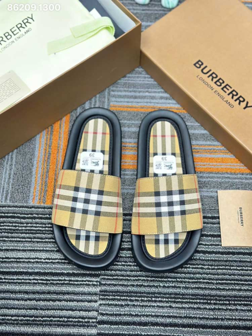 Custom Unisex Burberry Men/Women Slides