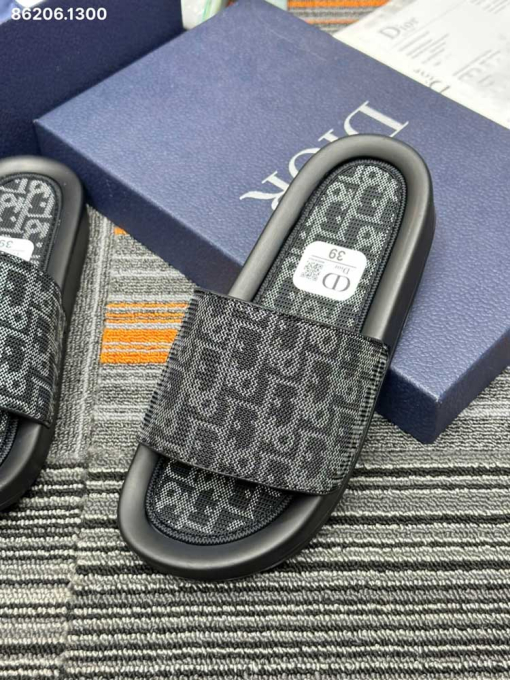 Custom Unisex Dior Men/Women Slides - Image 2