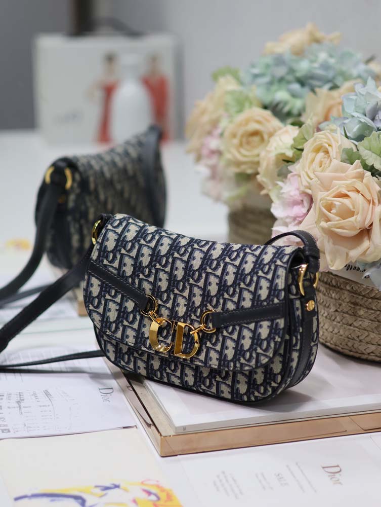 Custom Dior CD Besace Small - Image 2