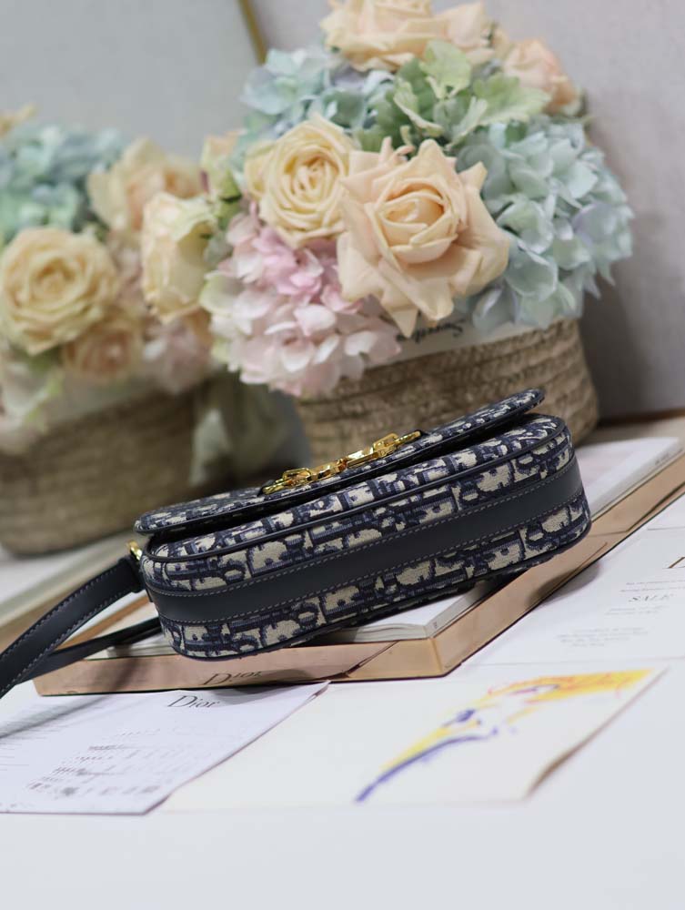 Custom Dior CD Besace Small - Image 5