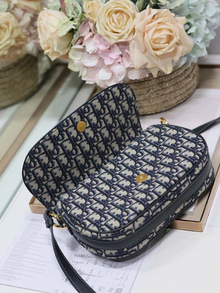 Custom Dior CD Besace Small - Image 7