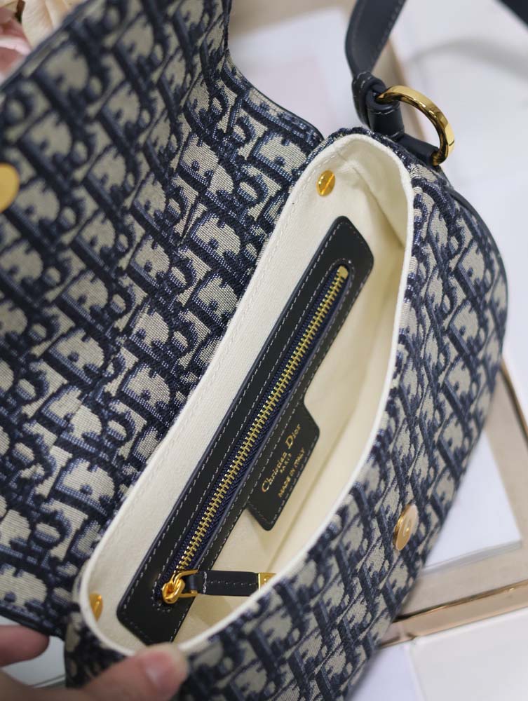 Custom Dior CD Besace Small - Image 6