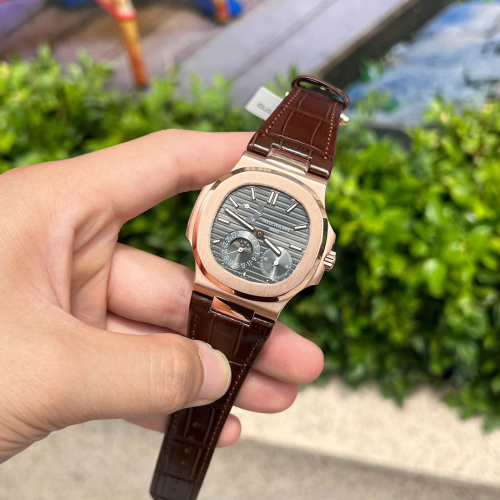 Custom Patek Philippe Nautilus 5712R Gold Black Dial - Swiss Patek9 photo review