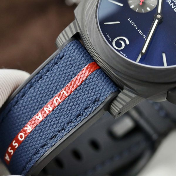 Panerai Luminor Marina Carbotech Luna Rossa PAM01529 - Image 6