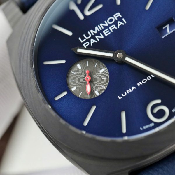 Panerai Luminor Marina Carbotech Luna Rossa PAM01529 - Image 4