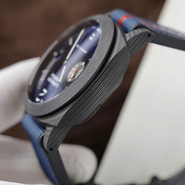 Panerai Luminor Marina Carbotech Luna Rossa PAM01529 - Image 7