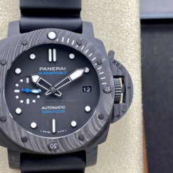 Panerai Submersible Carbotech PAM02231