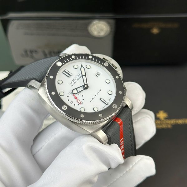 Panerai Submersible Luna Rossa PAM1579 - Image 3