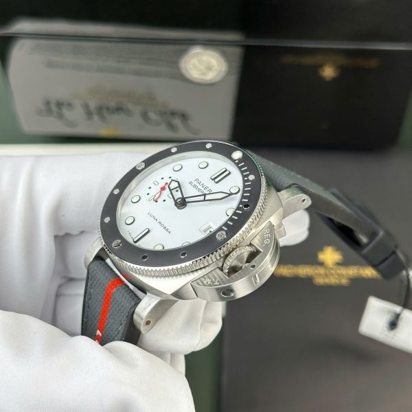 Panerai Submersible Luna Rossa PAM1579 - Image 5