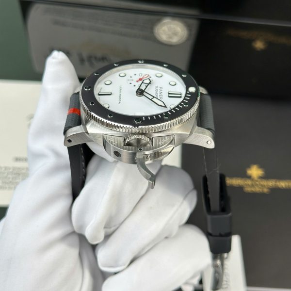Panerai Submersible Luna Rossa PAM1579 - Image 4