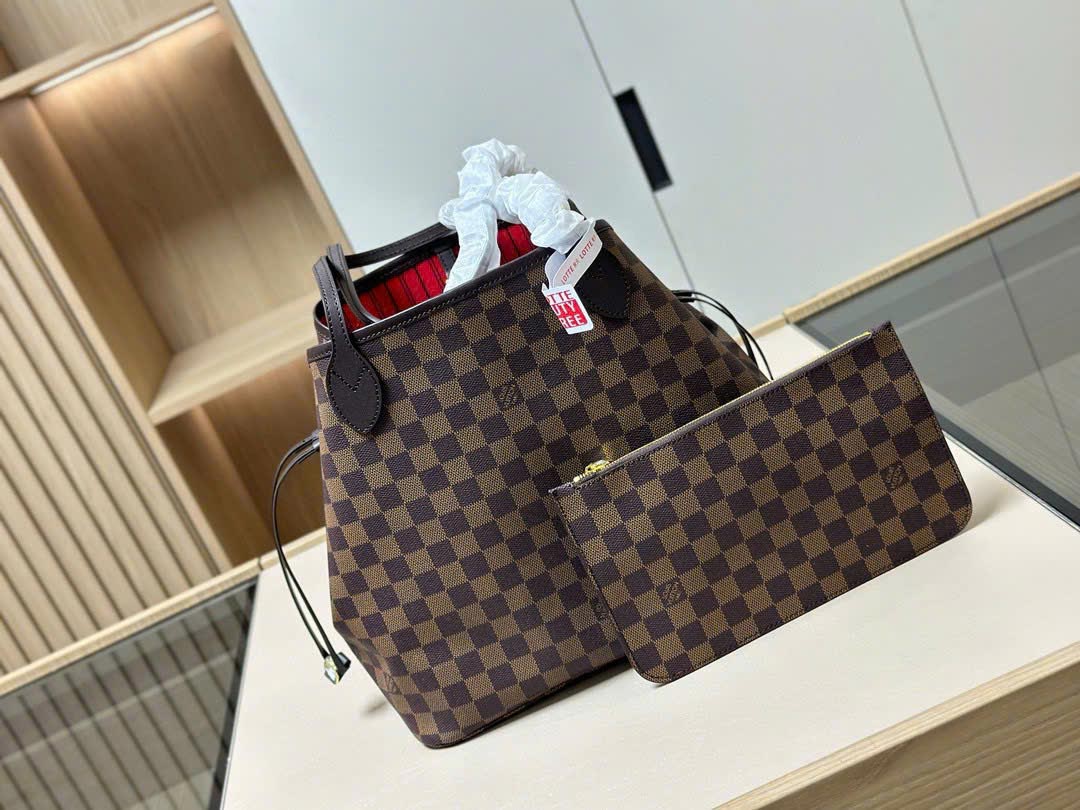 Custom Louis Vuitton Neverfull MM - Image 4