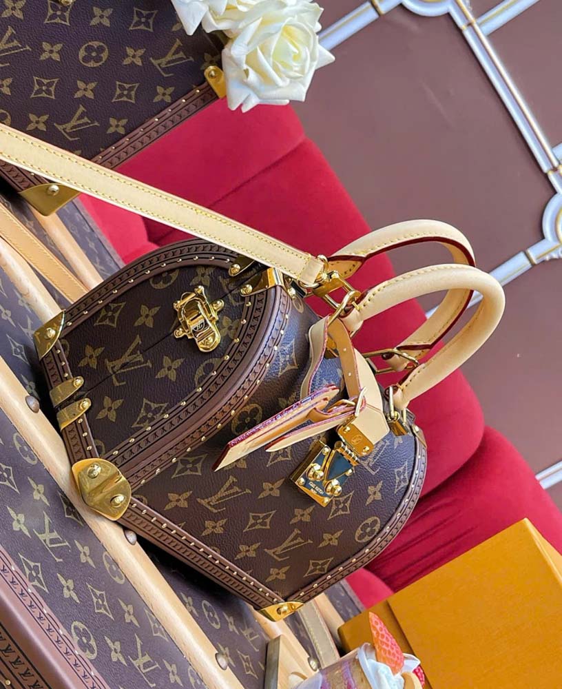 Custom Louis Vuitton Petite Malle Souple Trunk Bag - Image 6