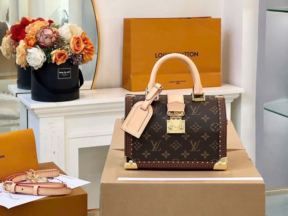 Custom Louis Vuitton Petite Malle Souple Trunk Bag - Image 3