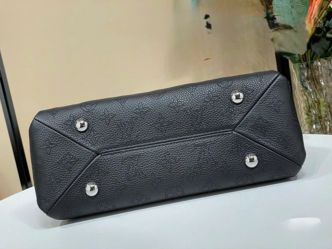Custom Louis Vuitton Gaston Wearable Wallet - Image 3