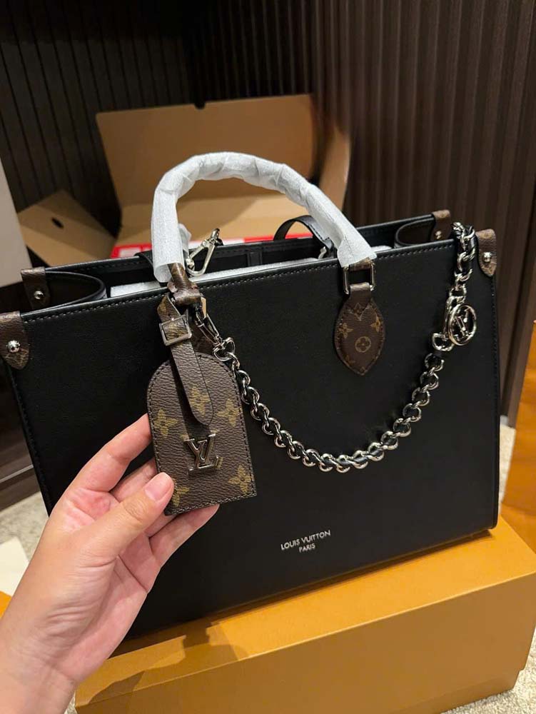 Custom Louis Vuitton OnTheGo MM - Image 7