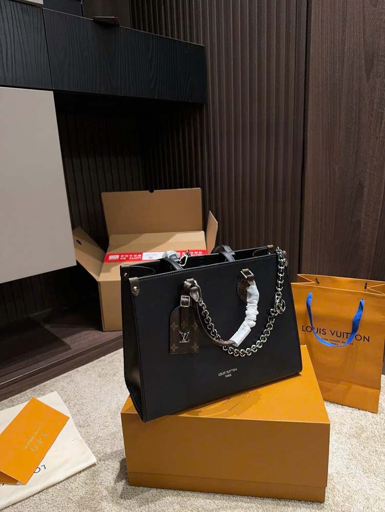 Custom Louis Vuitton OnTheGo MM - Image 6