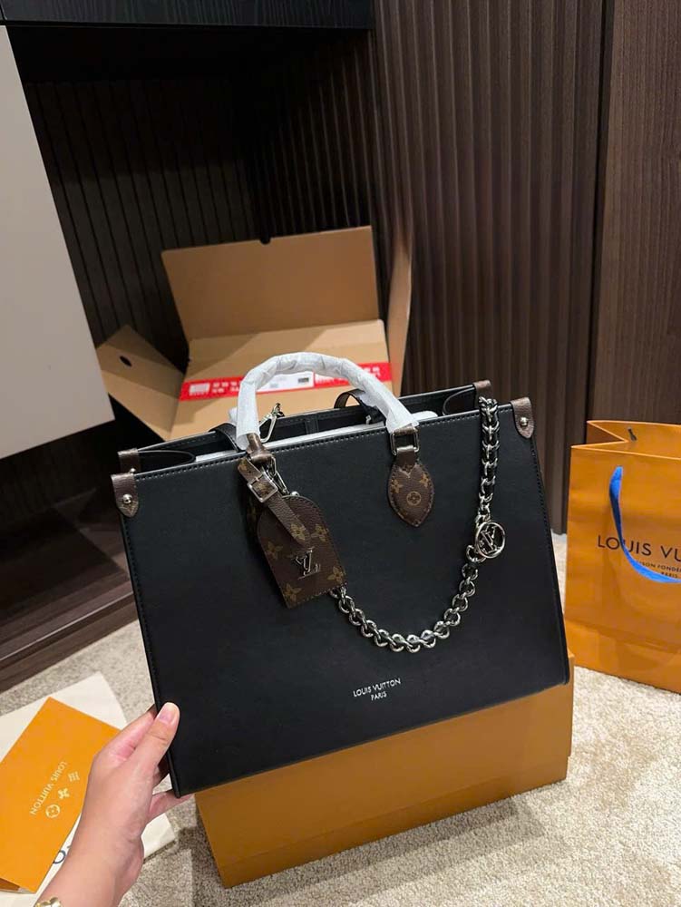 Custom Louis Vuitton OnTheGo MM - Image 3