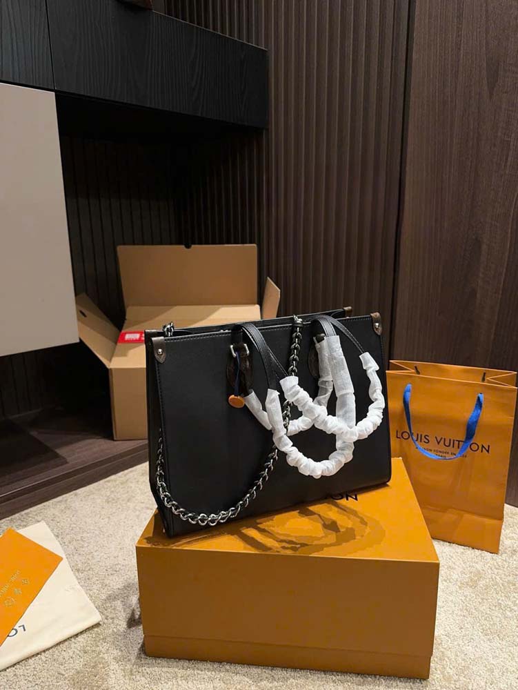 Custom Louis Vuitton OnTheGo MM - Image 2