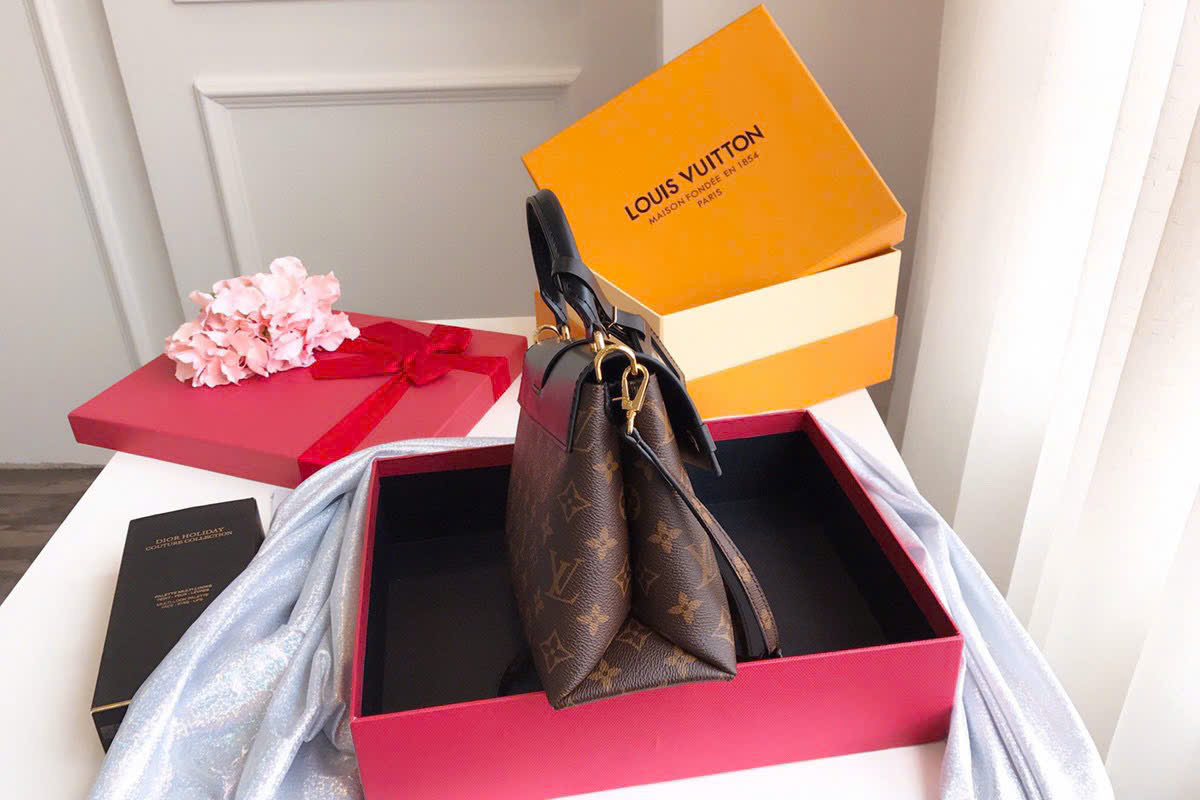 Custom Louis Vuitton One Handle Flap Bag MM - Best Quality - Image 6