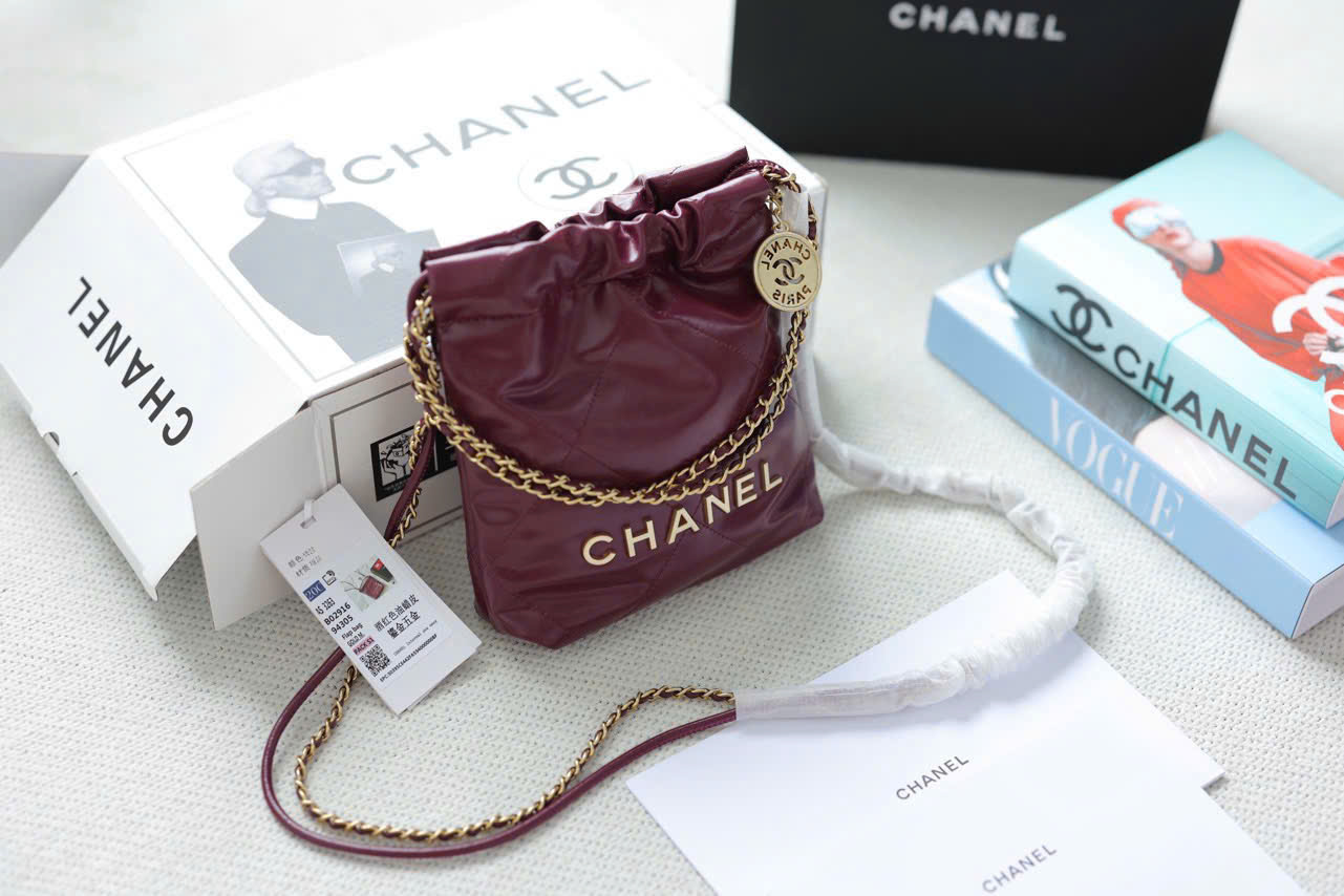 Custom Chanel 22 Mini - Image 2