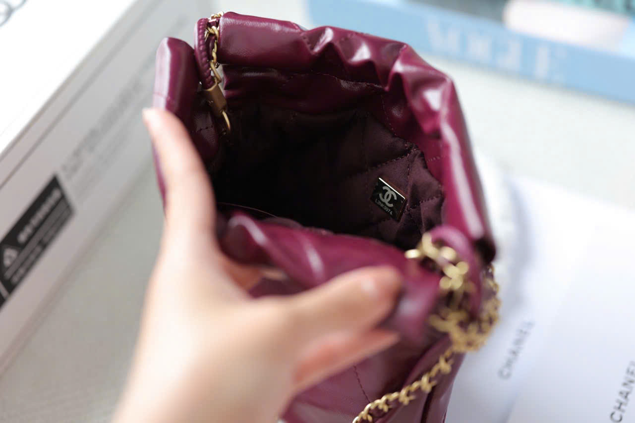 Custom Chanel 22 Mini - Image 4