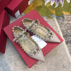 Custom Valentino Garavani Rockstud Flats