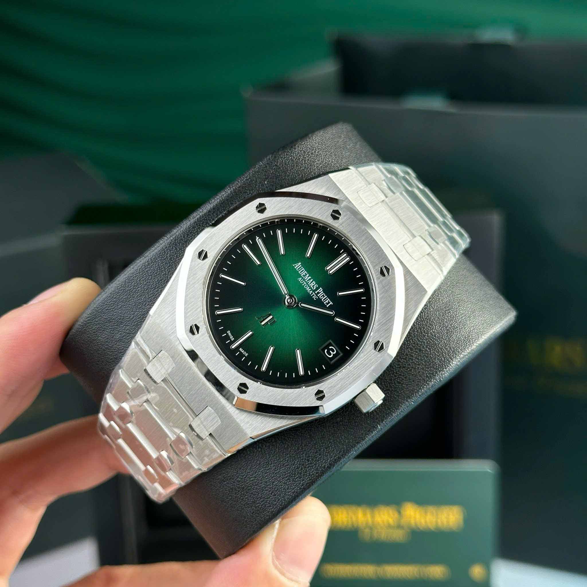 Custom Audemars Piguet Royal Oak Jumbo Extra-thin 16202 Green - Swiss AP101 - Image 9
