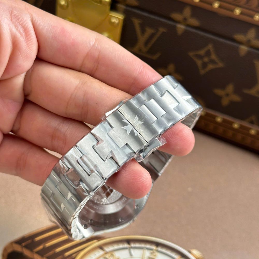 Custom VC Overseas Dual Time 47450 Black Dial 42mm - Swiss VC37 - Image 9